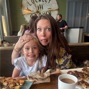 Meet your Posher, Abby